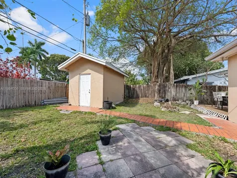 9365 Jamaica Drive Cutler Bay FL 33189