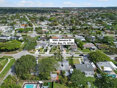 9365 Jamaica Drive Cutler Bay FL 33189
