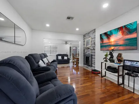 9365 Jamaica Drive Cutler Bay FL 33189