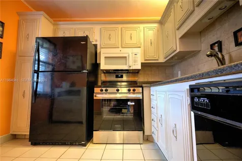 2841 Somerset Drive Lauderdale Lakes FL 33311