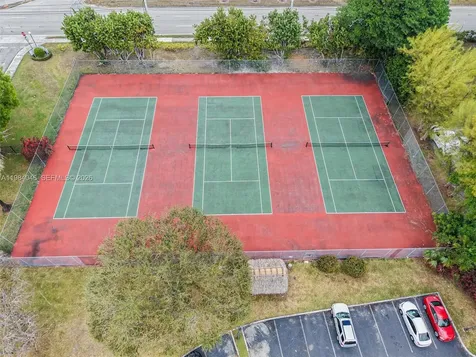 10852 N Kendall Drive Miami FL 33176