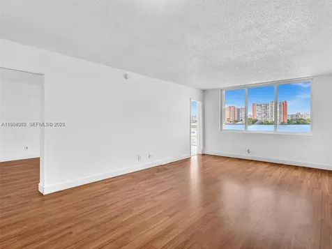 1170 NE 191st Street Miami FL 33179