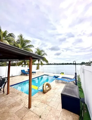 2431 SW 58th Manor Dania Beach FL 33312