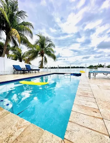 2431 SW 58th Manor Dania Beach FL 33312