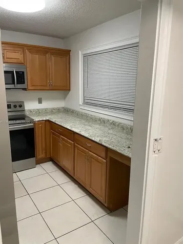 17000 NW 67th Avenue Hialeah FL 33015