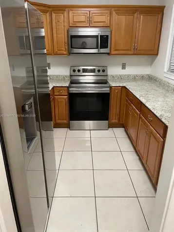 17000 NW 67th Avenue Hialeah FL 33015