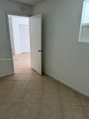 20850 San Simeon Way Miami FL 33179