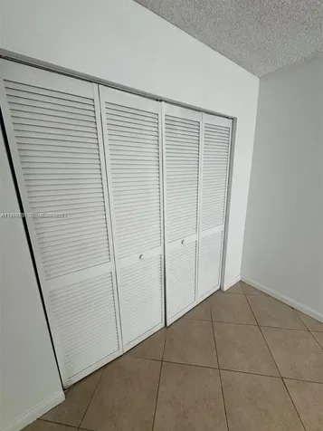 20850 San Simeon Way Miami FL 33179
