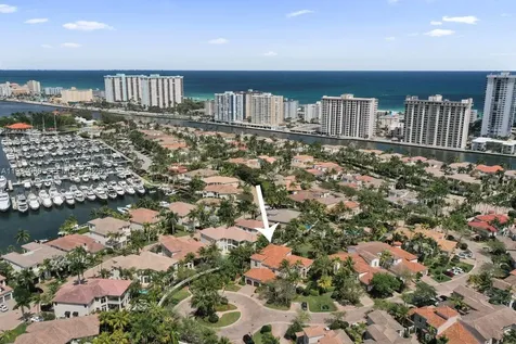 899 Spinnaker Drive W Hollywood FL 33019