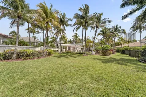 899 Spinnaker Drive W Hollywood FL 33019