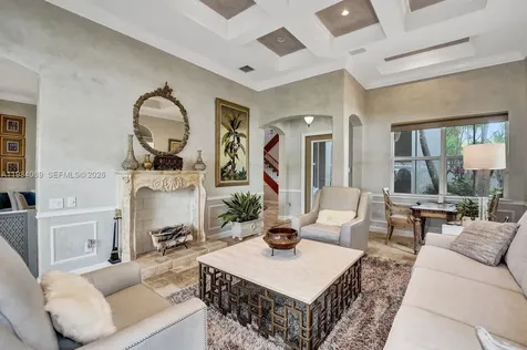 899 Spinnaker Drive W Hollywood FL 33019