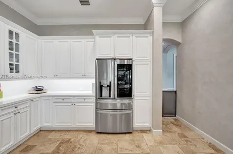 899 Spinnaker Drive W Hollywood FL 33019