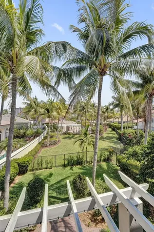 899 Spinnaker Drive W Hollywood FL 33019