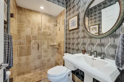 899 Spinnaker Drive W Hollywood FL 33019