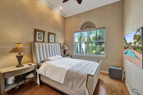 899 Spinnaker Drive W Hollywood FL 33019