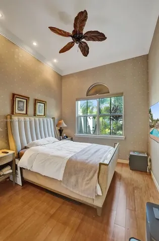 899 Spinnaker Drive W Hollywood FL 33019