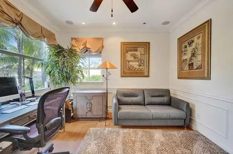 899 Spinnaker Drive W Hollywood FL 33019