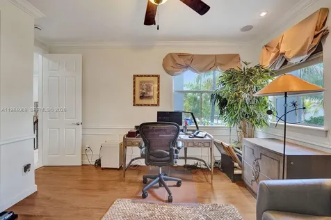 899 Spinnaker Drive W Hollywood FL 33019