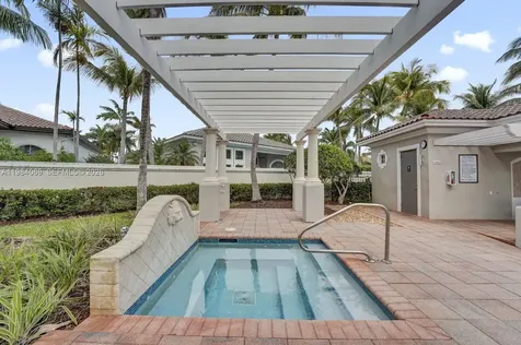 899 Spinnaker Drive W Hollywood FL 33019