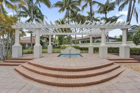 899 Spinnaker Drive W Hollywood FL 33019