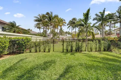 899 Spinnaker Drive W Hollywood FL 33019
