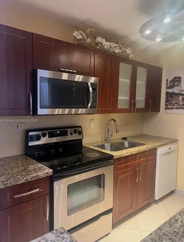 5505 NW 7th Street Miami FL 33126