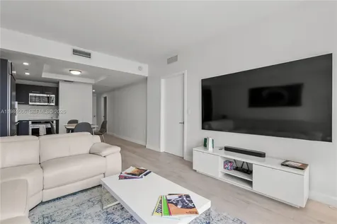 45 SW 9th Street Miami FL 33130