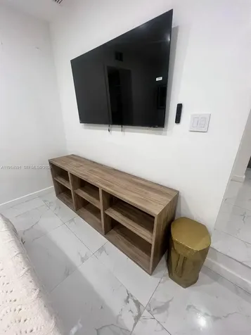 1220 NW 37th Avenue Miami FL 33125