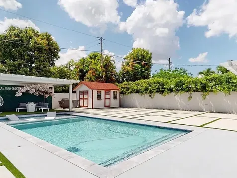 1220 NW 37th Avenue Miami FL 33125
