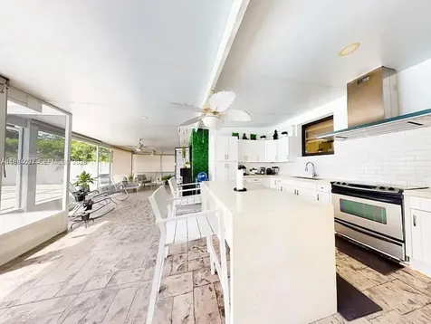 1220 NW 37th Avenue Miami FL 33125