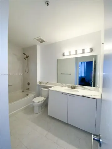 234 NE 3 Street Miami FL 33132