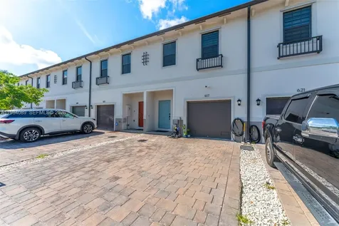617 SW 11th Street Florida City FL 33034