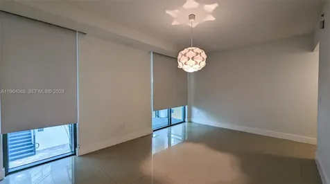 6000 Collins Avenue Miami Beach FL 33140