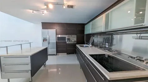 6000 Collins Avenue Miami Beach FL 33140