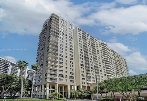 770 Claughton Island Drive Miami FL 33131