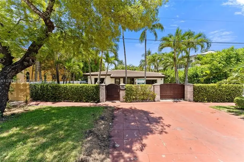 2054 Alton Road Miami Beach FL 33140