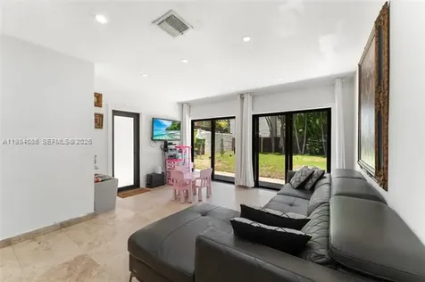 2054 Alton Road Miami Beach FL 33140