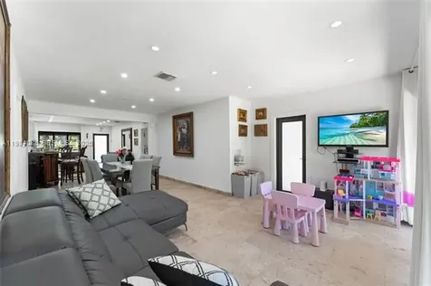 2054 Alton Road Miami Beach FL 33140