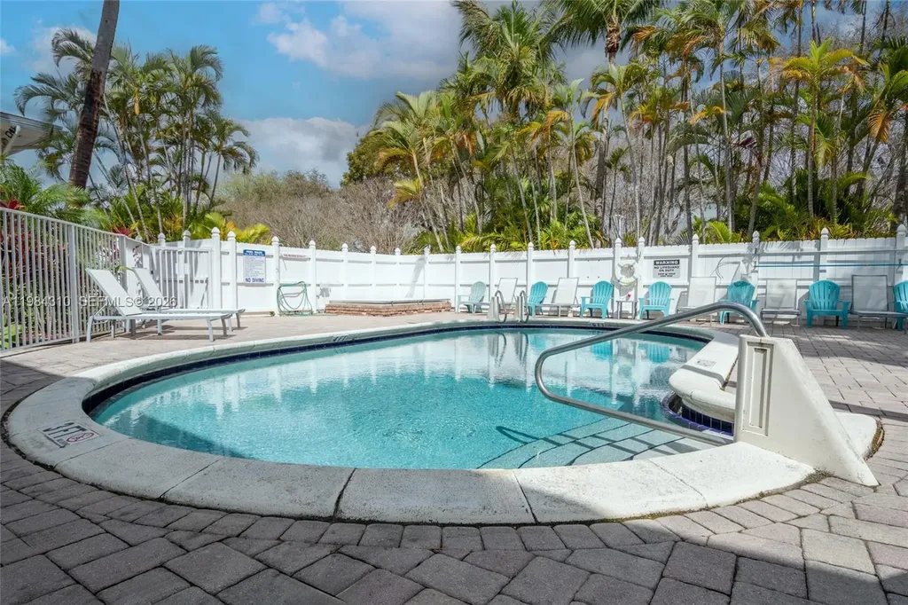 1872 NE 46th Street Fort Lauderdale FL 33308