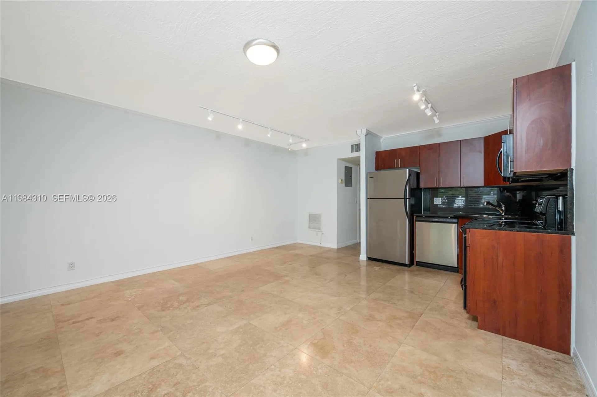 1872 NE 46th Street Fort Lauderdale FL 33308