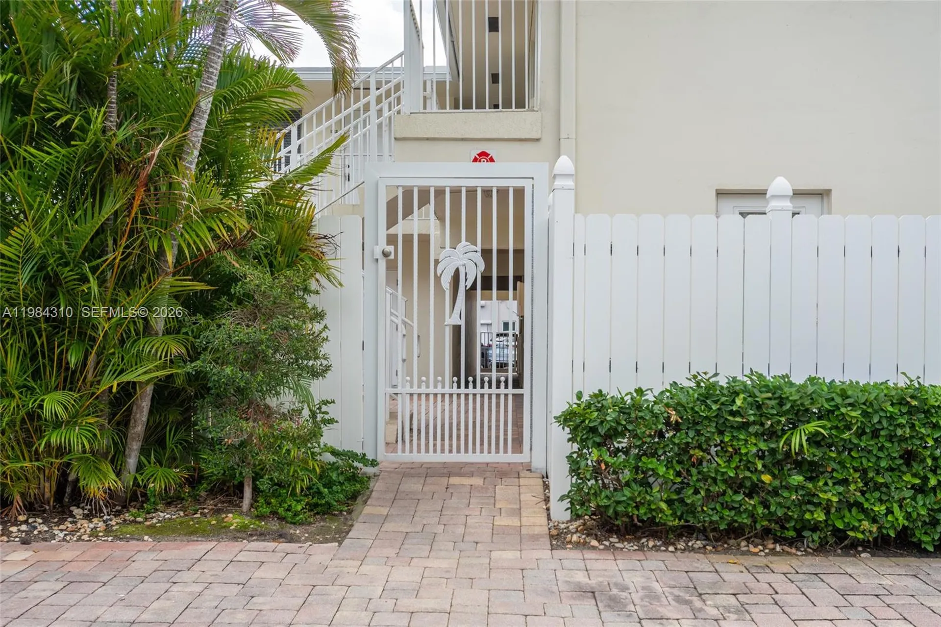 1872 NE 46th Street Fort Lauderdale FL 33308