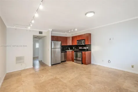 1872 NE 46th Street Fort Lauderdale FL 33308
