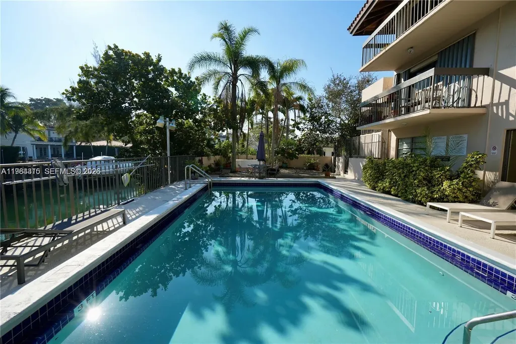 5201 Orduna Drive Coral Gables FL 33146