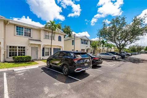 4914 SW 31st Terrace Dania Beach FL 33312