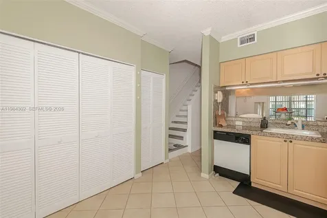 4914 SW 31st Terrace Dania Beach FL 33312
