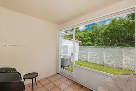 4914 SW 31st Terrace Dania Beach FL 33312