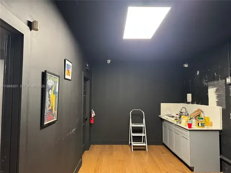 6910 NW 12th Street Miami FL 33126