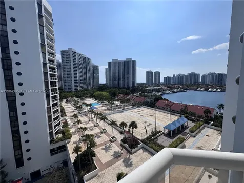 3610 Yacht Club Drive Aventura FL 33180