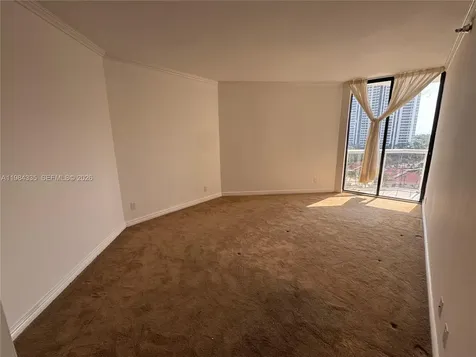 3610 Yacht Club Drive Aventura FL 33180