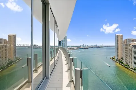 300 Biscayne Boulevard Way Miami FL 33131